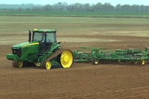 8520T tractor in field